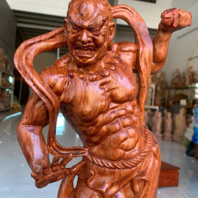 Bộ tượng tứ đại kim cương bằng gỗ hương đá kt cao 50×20×15cm + thêm kệ chân đế cao 10cm 