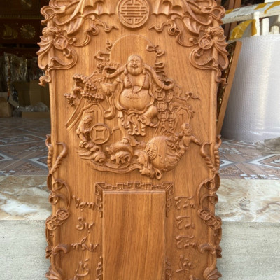 Đốc lịch treo tường khắc phật di lặc bằng gỗ gõ đỏ kt 40×70×4cm