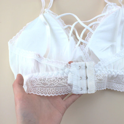 Áo Lót Nữ – Bra Thun Lạnh Tăm Dây Chéo Ngực, Cài Sau 3 Móc 8801