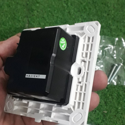 KB31EKT - Thẻ chìa khóa khách sạn Vivace, 16A, 240V, nhôm bạc