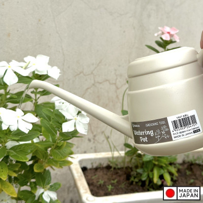 Bình tưới cây Nakaya Waterring Pot 850ml - Hàng nhập khẩu nội địa Nhật Bản