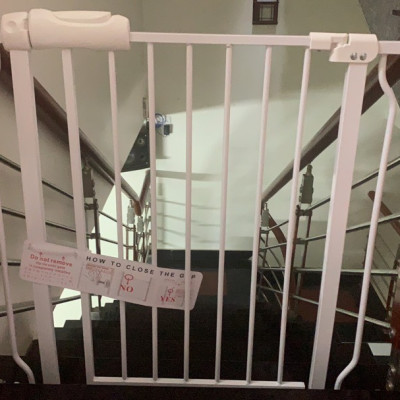 Thanh chắn cửa/ cầu thang Umoo Không cần Khoan đục, hàng nhập khẩu chính hãng, an toàn cho Bé