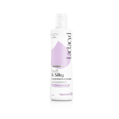 Dung Dịch Vệ Sinh Phụ Nữ Lactacyd Soft And Silky 250ml