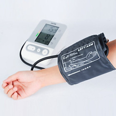 Máy đo huyết áp điện tử bắp tay Laica BM2301