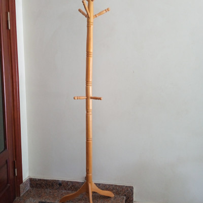 Cây treo quần áo N H home thân nhỏ màu tự nhiên 