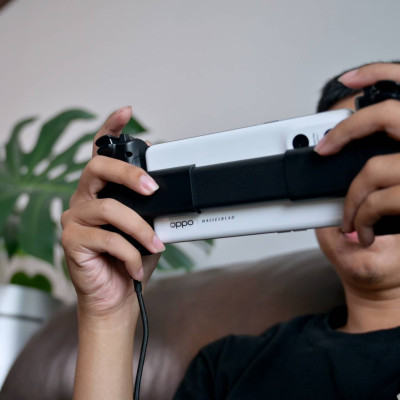 [Mới, hàng chính hãng] Tay cầm điện thoại Razer Kishi V2-Gaming Controller for Android