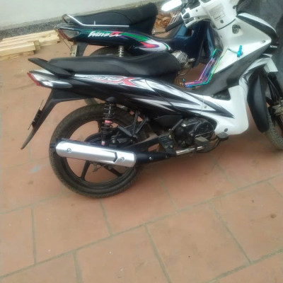 Ốp pô Spark nhựa ABS cao cấp chế gắn xe exciter, sirius, taurus, jupiter.