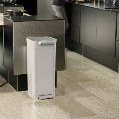 Thùng rác Joseph Joseph 30039 Titan Slim 20L – Compactor Stone Hàng chính hãng