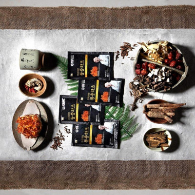 COMBO 2 Hộp Tinh Chất Hồng Sâm Đông Trùng Hạ Thảo Hàn Quốc 6 Năm Tuổi - 60 gói x 70ml