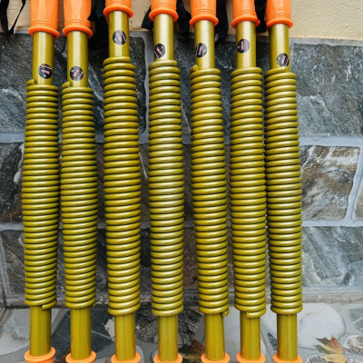 Gậy Lo xo,Thanh lò xo(Màu Vàng Bầu) gậy bẻ tay tập cơ tay cơ ngực 80kg 100kg titan GYM(Hình ảnh thực của Gậy)