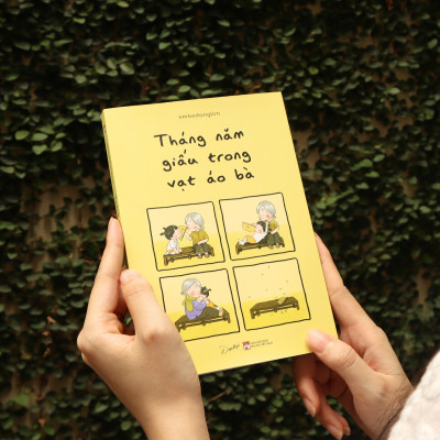 Tháng Năm Giấu Trong Vạt Áo Bà