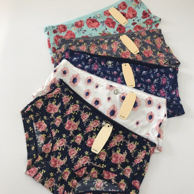 Combo 5 quần chip su hoa điều hòa, mịn mát (màu ngẫu nhiên)