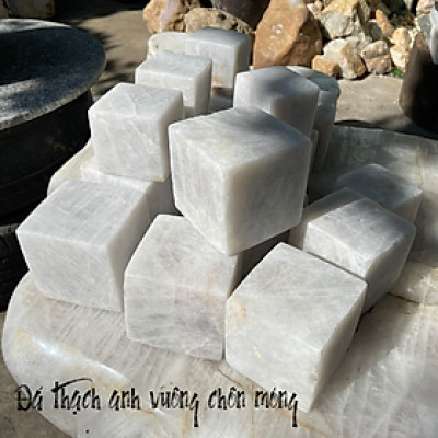 Chôn đá thạch anh dưới nền nhà NHASAN trấn trạch, nâng cao sinh khí