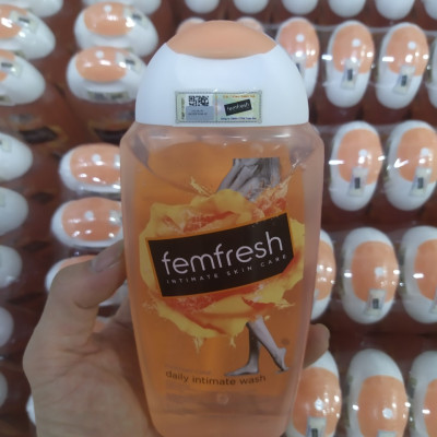 Dung dịch vệ sinh phụ nữ Femfresh Daily Intimate Wash