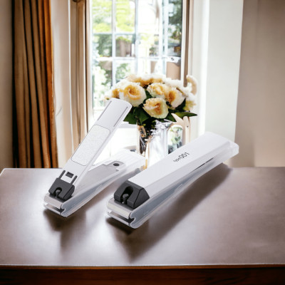 Bấm Móng Tay Cỡ Trung Type W001 Kai Razor 37411-KE0108 (Màu Trắng)