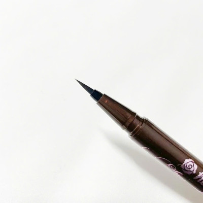 Bút Kẻ Mắt Nước Siêu Chống Trôi Nét Kẻ Siêu Sắc Mãnh Kissme Heroine Make Smooth Liquid Eyeliner (Màu Nâu)