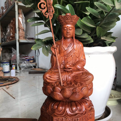 Tượng phật địa tạng vương bồ tát dáng ngồi bằng gỗ hương đá kt cao 30×15×15cm