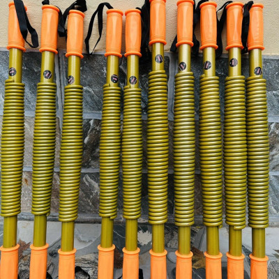 Gậy Lo xo,Thanh lò xo(Màu Vàng Bầu) gậy bẻ tay tập cơ tay cơ ngực 80kg 100kg titan GYM(Hình ảnh thực của Gậy)