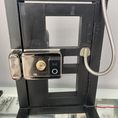 Khóa cổng RL-067 dùng thẻ ,vân tay, mật khẩu , smartphone - Glaze