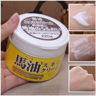 Kem dưỡng da cấp ẩm dầu ngựa Loshi Nhật Bản 220g