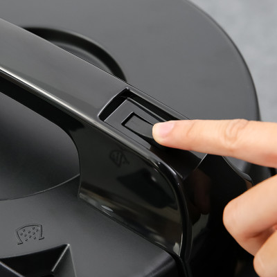 Máy hút bụi công nghiệp Panasonic MC-YL631RN46 - Hàng chính hãng