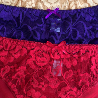 Combo 4 quần lót cotton ren giữa ZUEN THQ114 (Đen + Tím + Da + Đỏ)