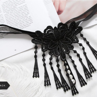 Quần lót nữ hình bông hoa ở giữa - đen