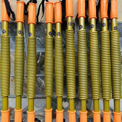 Gậy Lo xo,Thanh lò xo(Màu Vàng Bầu) gậy bẻ tay tập cơ tay cơ ngực 80kg 100kg titan GYM(Hình ảnh thực của Gậy)