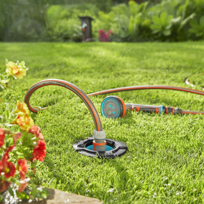 Ổ nối ống nước nhựa ngầm có nắp che Gardena 08266-20