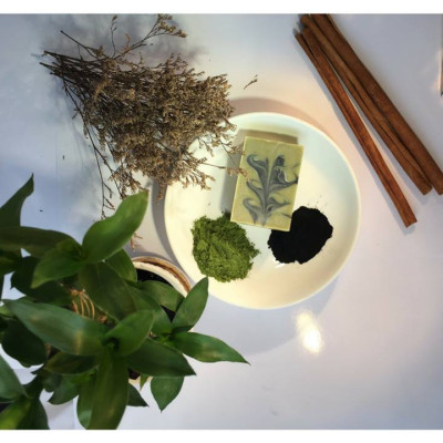 Xà Phòng Chùm Ngây Moris Handmade - 100% Từ Thiên Nhiên, Làm Sạch Sâu, Nuôi Dưỡng Da, An Toàn - Xà Bông chùm ngây - Moringa Soap (100gr). Tặng kèm túi lưới tạo bọt