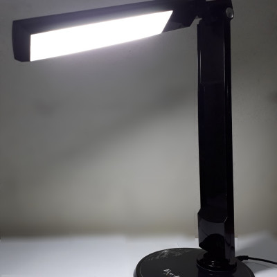 Đèn bàn Led chống cận EYE LUX Hàn Quốc model ELX-7200