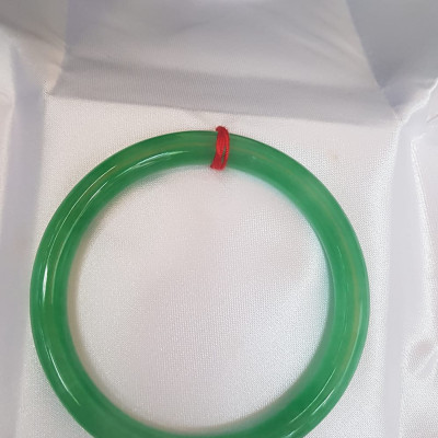 Vòng cẩm thạch Đậu Lý AI CN 53mm Ni 53mm x cọng 7mm Màu xanh Ngọc Đậm đều bóng đẹp xinh xắn Hợp Nữ mệnh Mộc mệnh Hỏa mệnh Thủy 52kg-56kg đeo đẹp ạ