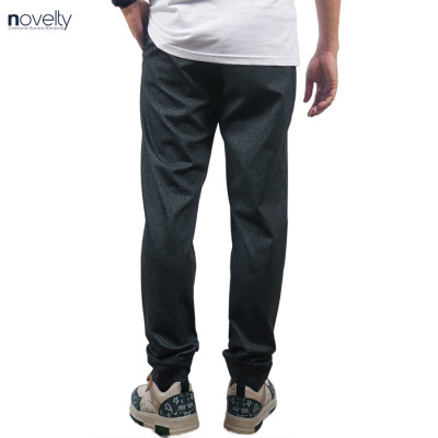 Quần jogger nam Novelty Regular fit họa tiết in phản quang Xám malange NQGMMDMT3R230836Q