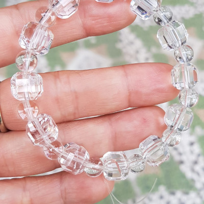  Vòng tay phong thuỷ nữ đá thạch anh trắng trong tự nhiên kiểu vuông giác tròn Size hạt vuông 10mm hạt tròn nhỏ 6mm Nữ mệnh kim mệnh Thủy đeo hợp may mắn tốt sức khoẻ công việc ạ