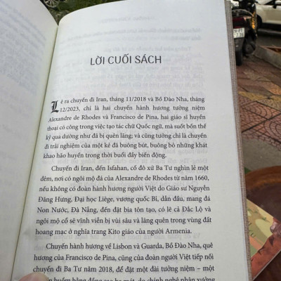 CHỮ VÀ NGƯỜI, 400 NĂM – Hoàng Minh Tường – Thái Hà Books