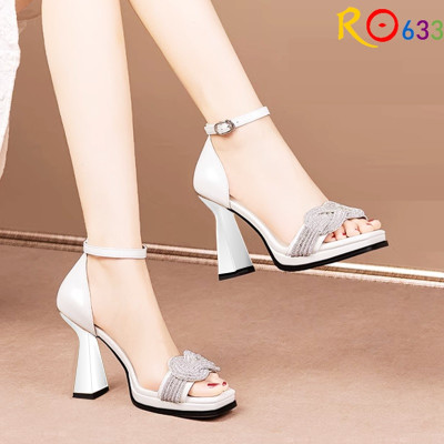 Giày sandal nữ cao gót 9 phân hàng hiệu rosata hai màu đen trắng cao cấp ro633