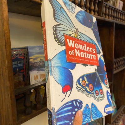 Sách - Wonders of Nature: Explorations in the World of Birds, Insects and Fish by Florence Guiraud