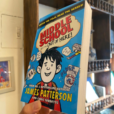 Sách - Middle School: Get Me out of Here! by James Patterson | Children