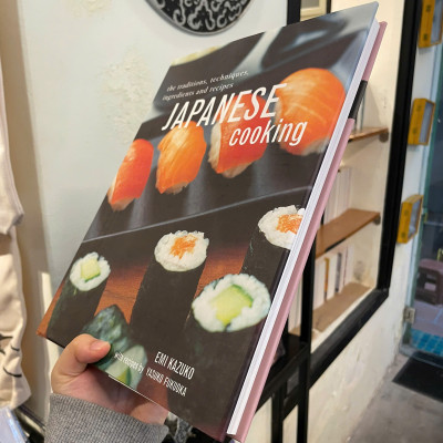 Sách - Japanese Cooking: The Traditions, Techniques, Ingredients & Recipes - Emi Kazuko - Bìa cứng