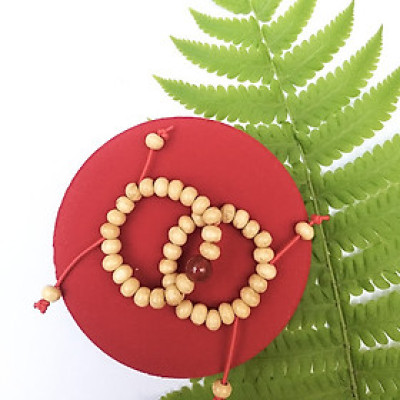 Cặp Vòng Dâu Tằm Gắn Đá Phong Thuỷ Cho Bé Sinh Năm 2020 Tặng Kèm Hộp Đỏ 