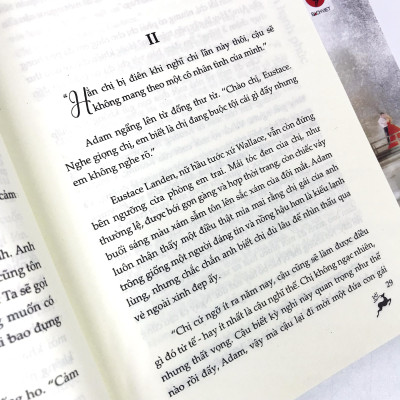 Mùa Giáng Sinh Hạnh Phúc + Tặng kèm Móc Khóa