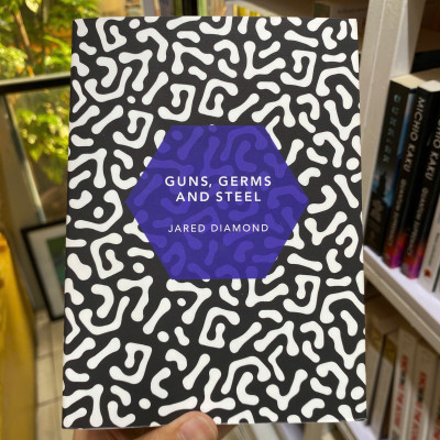 Sách - Guns, Germs and Steel: The Fates of Human Societies by Jared Diamond | Nonfiction / Social Science / Human Geography & History Book in English