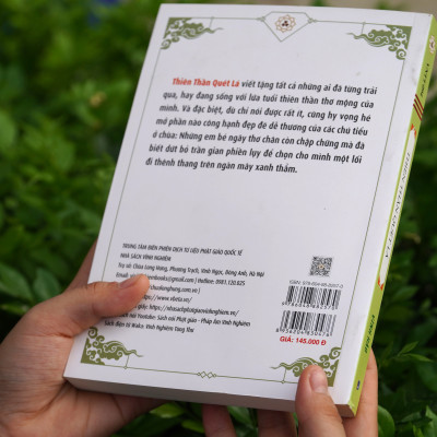 Thiên thần quét lá