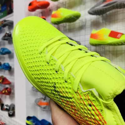 Giày bóng đá phủi = Wika Flash xanh chuối cao cấp 2022 -2023  mẫu giày khâu Ful;ll đế cao cấp