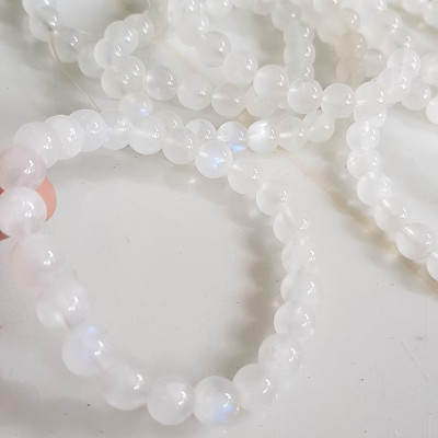 Vòng tay nữ moon trắng ánh xanh tự nhiên size hạt 8mm mới đẹp hợp nữ mệnh kim mệnh thuỷ đeo đẹp may mắn tốt sức khỏe công việc ạ