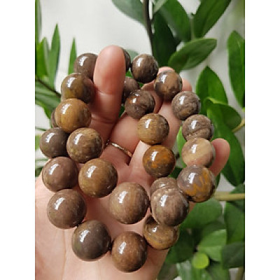 Vòng Gỗ Hóa Thạch Nam 16mm Màu Sáng Bóng Tự nhiên Gỗ Hóa Thạch Đẹp Nam đeo size vòng 16mm sang tay ạ