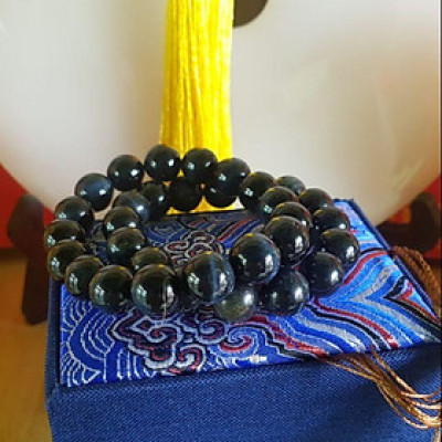 Vòng tay đá chim ưng