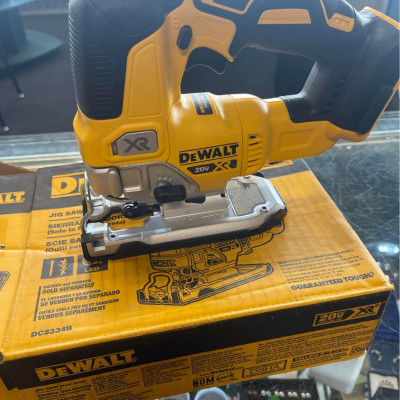 MÁY CƯA CẦM TAY 20V DEWALT DCS334B - HÀNG CHÍNH HÃNG