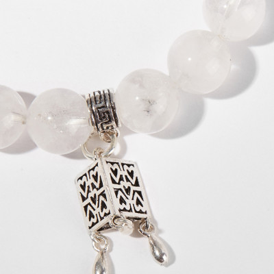 Vòng tay thạch anh ưu linh trắng phối lồng đèn Ngọc Quý Gemstones