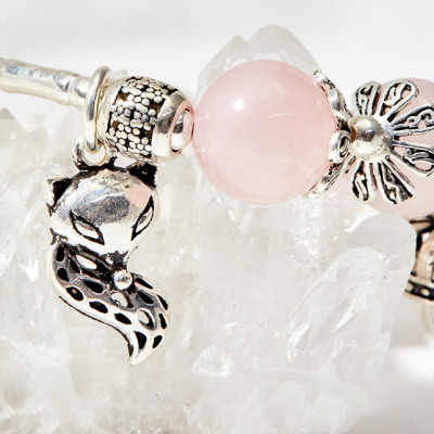 Vòng tay thạch anh hồng phối hồ ly Ngọc Quý Gemstones